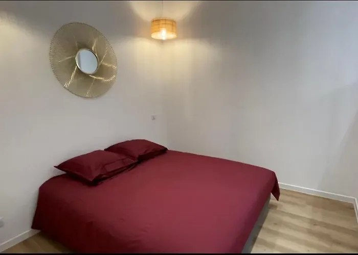 T2 Standing Place Du Marche Appartement Ajaccio (Corsica)